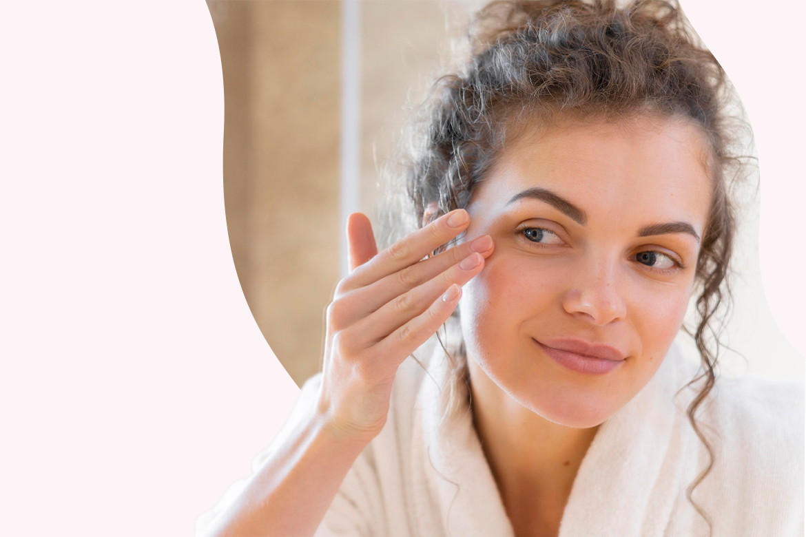 Cuidado correcto del contorno de los ojos.